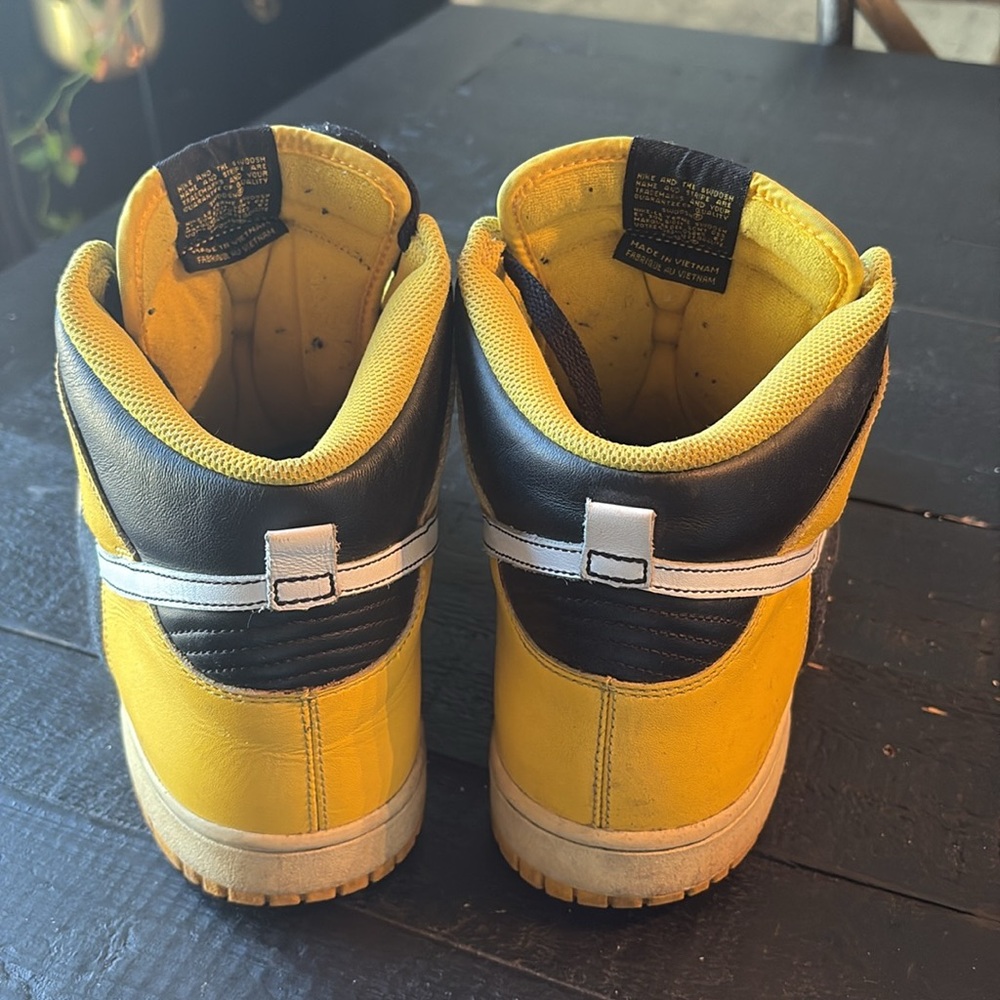 Nike Dunk High - image 3